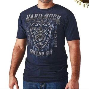 Hard Rock Cafe Reversible Shield Tee Shirt. 2 shirts in 1. Size Large. EUC